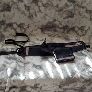 Betsy Johnson Dog Walking Belt
